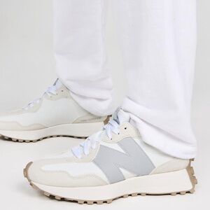 New Balance Classics 327